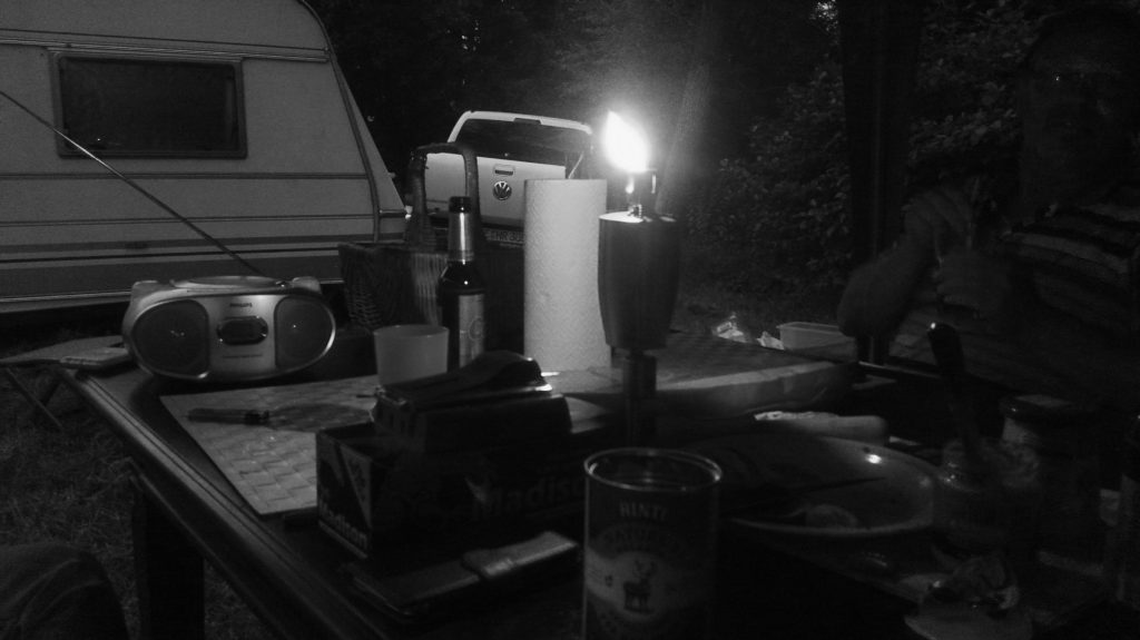 Tolle Grill-Nacht Ⓒ Jasemin Be